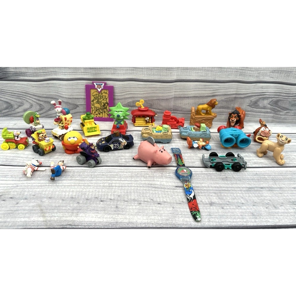LOT OF VINTAGE 80'S  90'S HARDEES BURGER KING  TOYS - DISNEY MARVEL AND MORE  *2